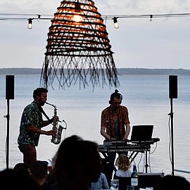 Lire la suite : Un été sur les quais : concert avec Le bal électropical