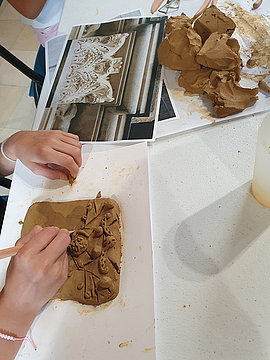 Lire la suite : DÉCORS D’ARGILE (SVAH)