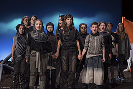 Lire la suite : APRÈS LE FEU (l'Odyssée)